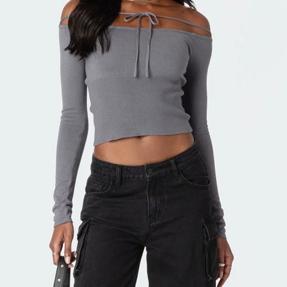 Edikted Jane Tie Front Knit Top - Picture 2 of 9